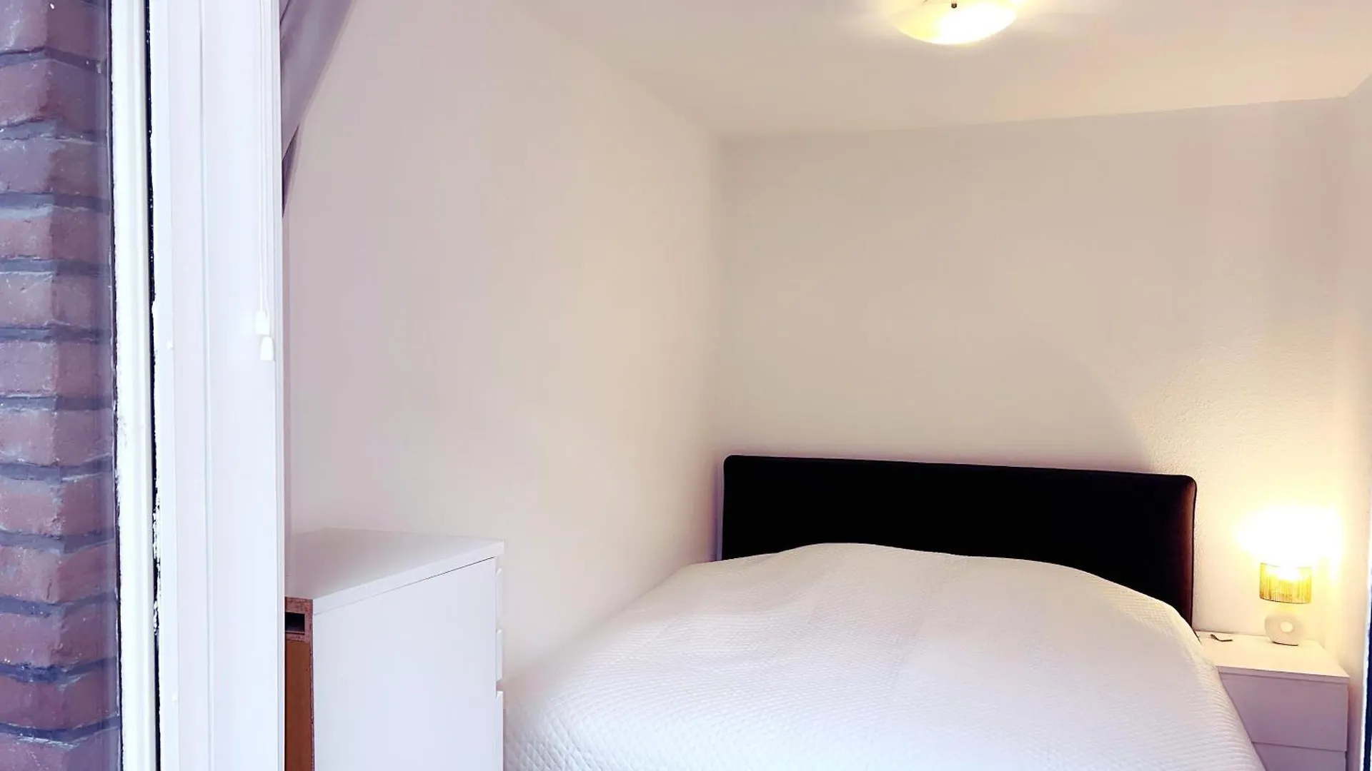 Domcity Apt Near Amsterdam Utrecht 0*,